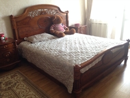 Спальный гарнитур ( Италия) Кровать (1. 8*2. 0) шкаф четырех створчатый, две прикроватные тумбочки, комод с зеркалом., Барнаул - Мебель для спальни