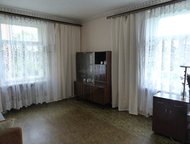 Продам комнату 21 кв, м в 3-к кв, Красносельский р-н СПб Продается большая комната (20. 5 кв. м) в малонаселенной 3-комнатной квартире.   Комната в , Санкт-Петербург - Комнаты