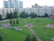 Санкт-Петербург: Однокомнатная квартира рядом с Невой рекой, парком отдыха Остановки трамвая, автобуса около дома.   Окна во двор, в пяти минутах берег реки Невы.   Ра